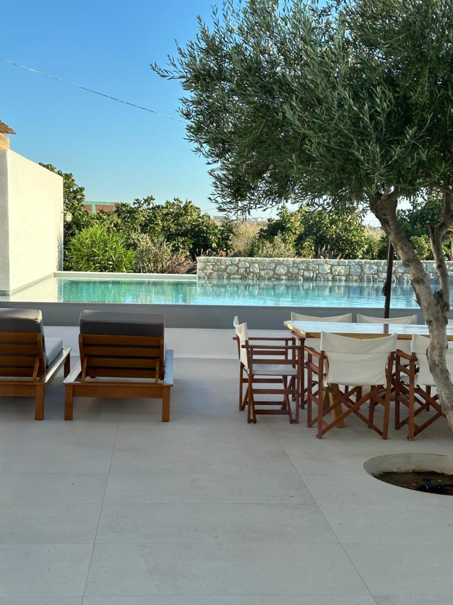 Alio Naxos Luxury Suites Agios Georgios  Exterior foto